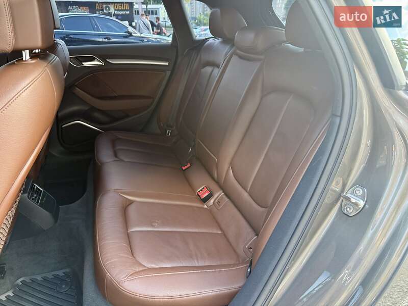 Хэтчбек Audi A3 2016 в Харькове