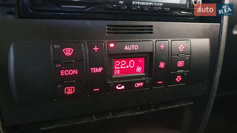 Хэтчбек Audi A3 2002 в Киеве