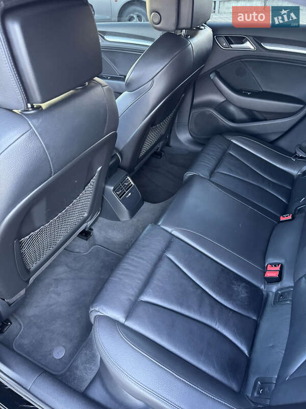 Седан Audi A3 2018 в Лубнах