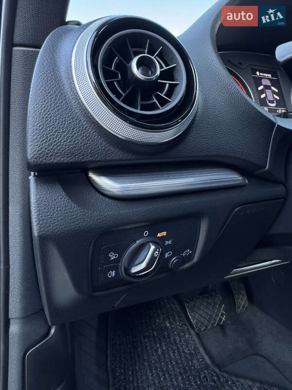 Седан Audi A3 2018 в Лубнах