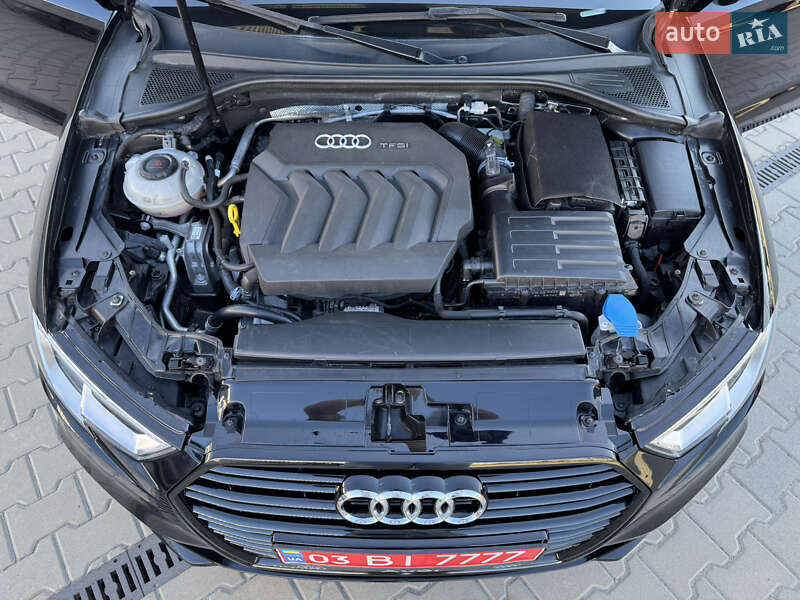 Седан Audi A3 2018 в Лубнах