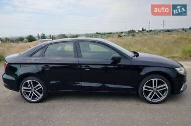 Седан Audi A3 2016 в 
