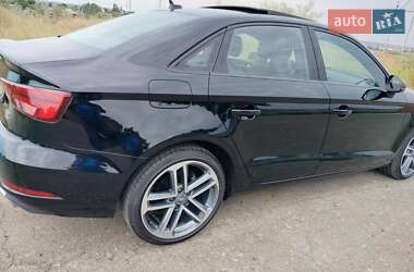 Седан Audi A3 2016 в 