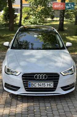 Хэтчбек Audi A3 2015 в 