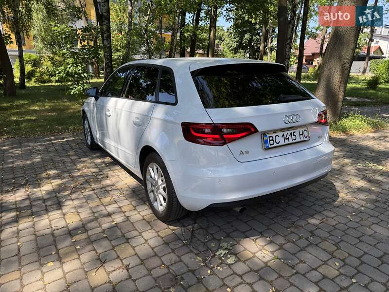 Хэтчбек Audi A3 2015 в Львове