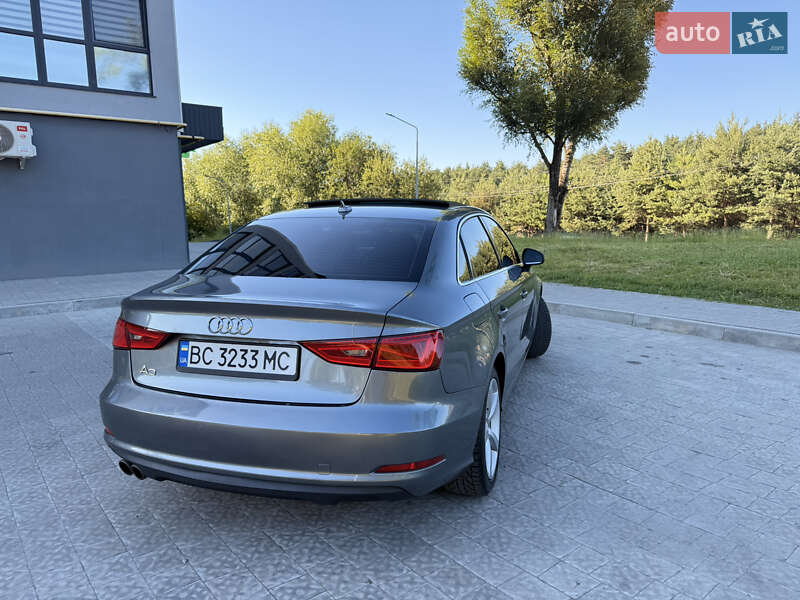 Седан Audi A3 2014 в Новояворовске