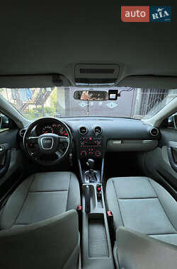 Хэтчбек Audi A3 2005 в 