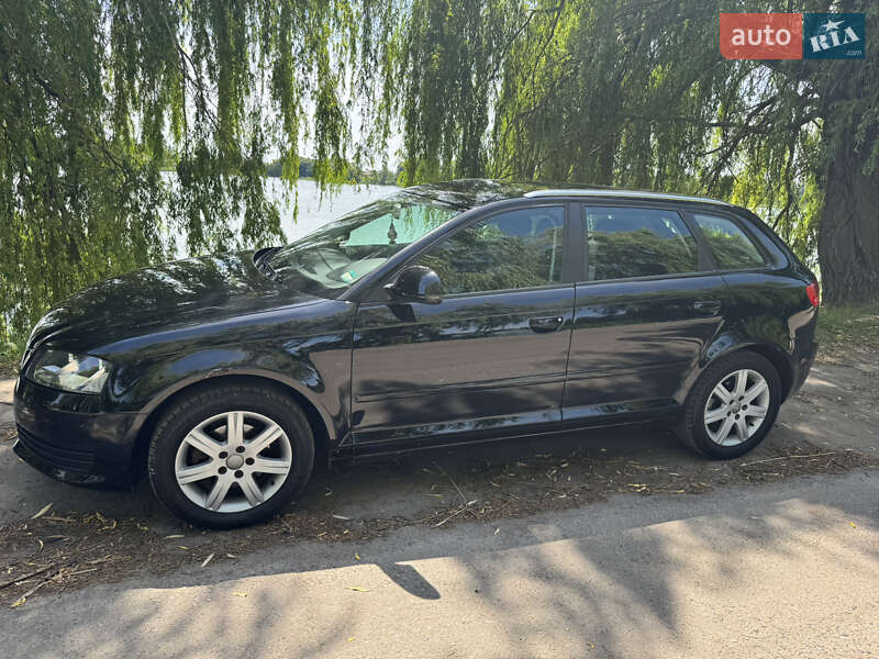 Хэтчбек Audi A3 2009 в Млинове