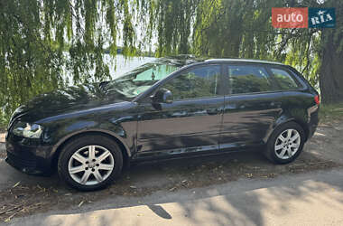 Хэтчбек Audi A3 2009 в 