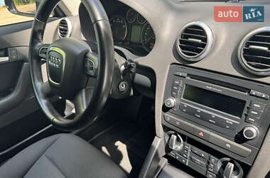 Хэтчбек Audi A3 2009 в 