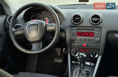 Хэтчбек Audi A3 2007 в 