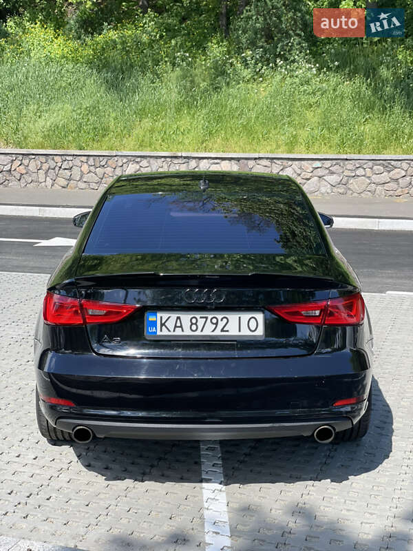 Седан Audi A3 2014 в Киеве