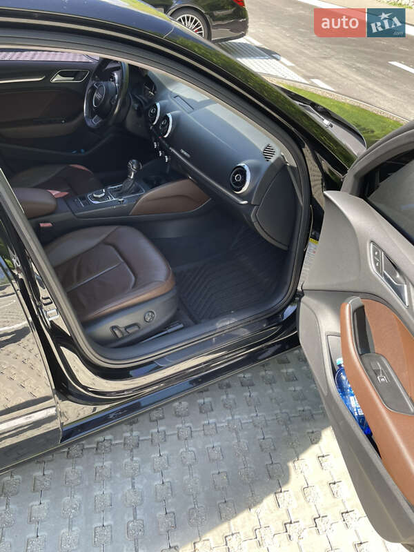 Седан Audi A3 2014 в Киеве
