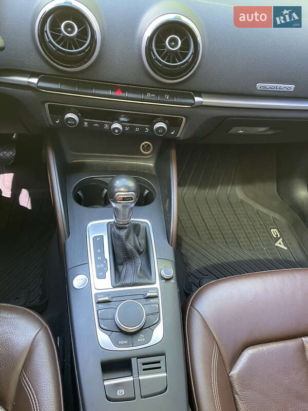 Седан Audi A3 2014 в Киеве