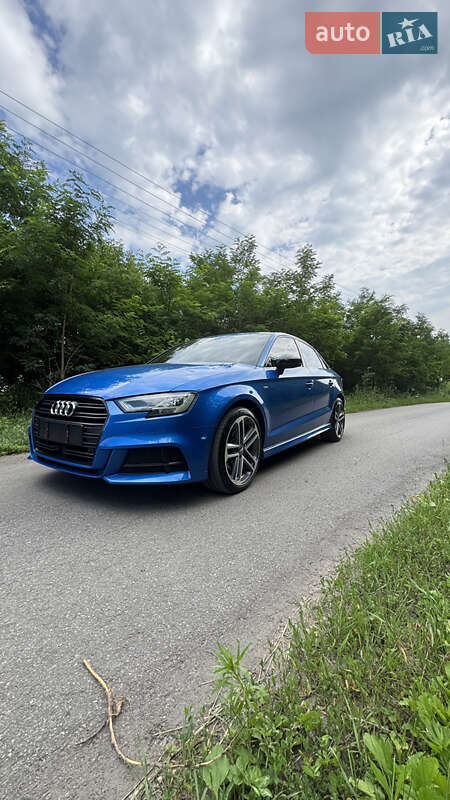 Седан Audi A3 2017 в Харькове