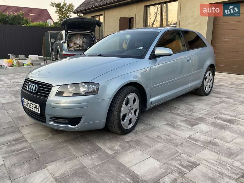 Хэтчбек Audi A3 2003 в Измаиле