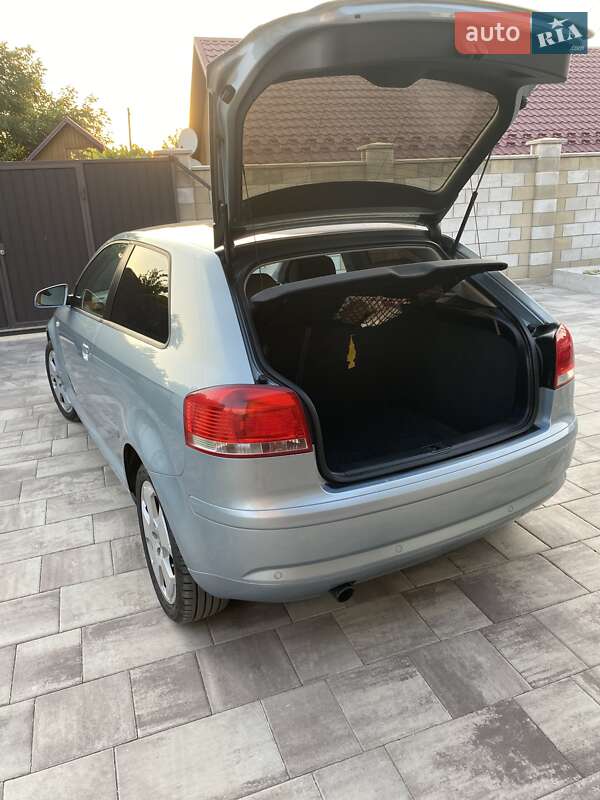 Хэтчбек Audi A3 2003 в Измаиле