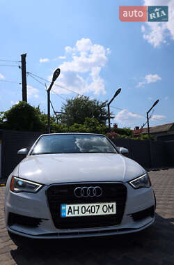 Кабриолет Audi A3 2015 в 