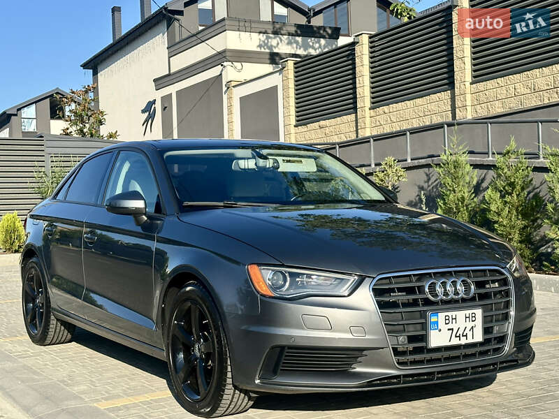 Седан Audi A3 2016 в 