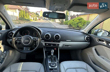 Седан Audi A3 2016 в 
