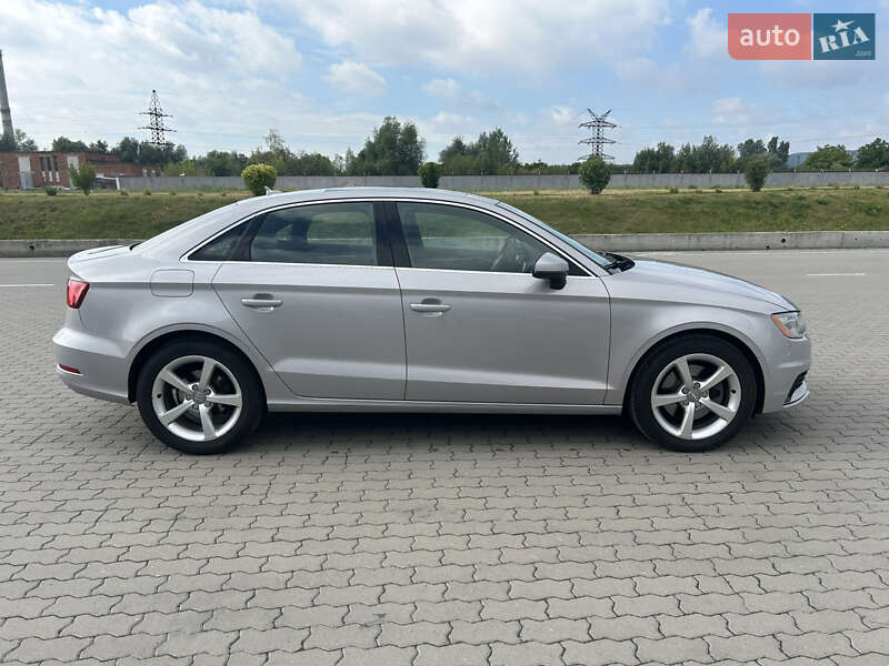 Седан Audi A3 2014 в Львове