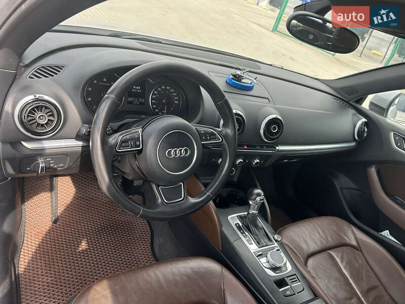 Седан Audi A3 2014 в Львове