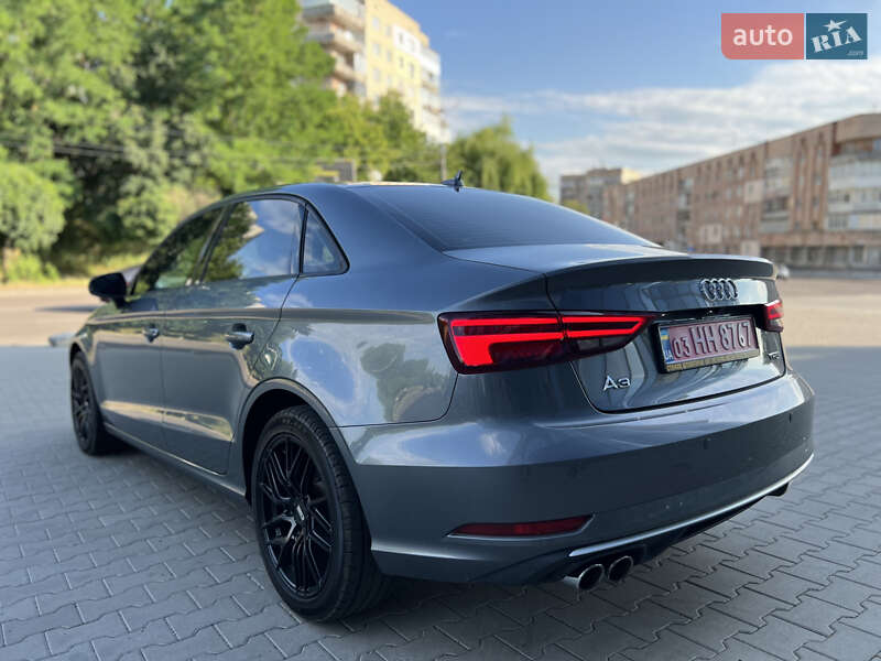 Седан Audi A3 2017 в Рівному