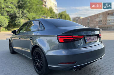 Седан Audi A3 2017 в 