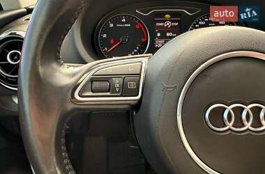 Хетчбек Audi A3 2016 в 