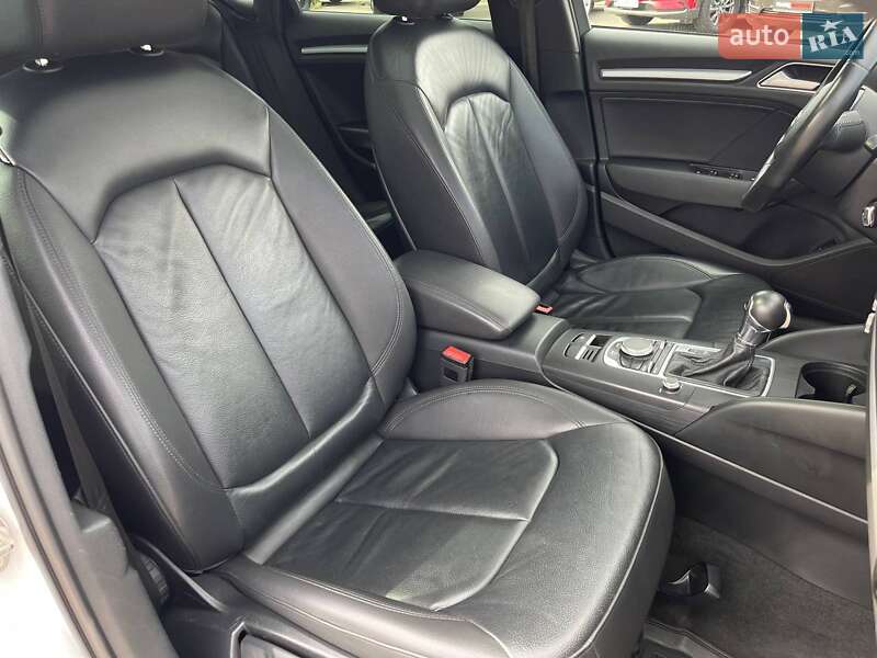 Седан Audi A3 2015 в Киеве