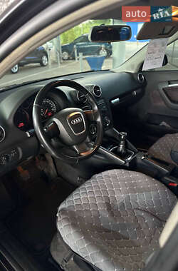 Хэтчбек Audi A3 2006 в 