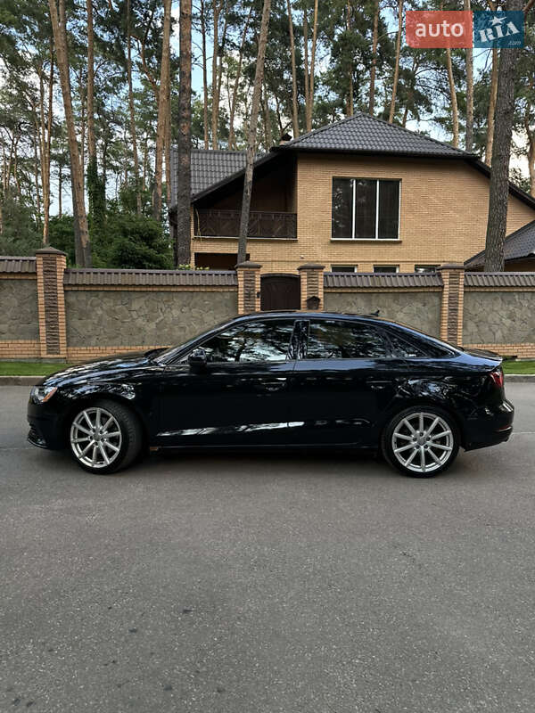 Седан Audi A3 2015 в Чернигове