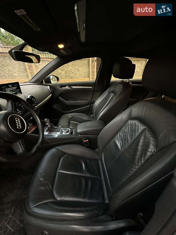 Седан Audi A3 2015 в Чернигове