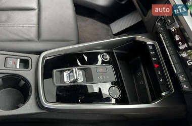 Седан Audi A3 2022 в 