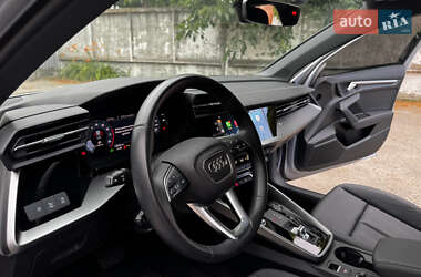 Седан Audi A3 2022 в 