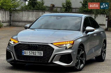 Седан Audi A3 2022 в 