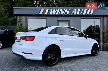 Седан Audi A3 2016 в 