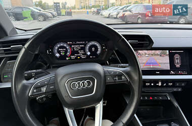 Седан Audi A3 2021 в 