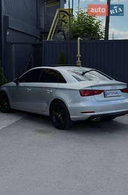 Седан Audi A3 2014 в 