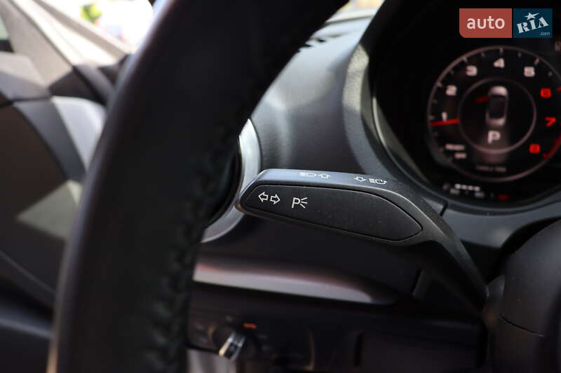 Кабриолет Audi A3 2019 в Львове