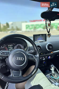 Седан Audi A3 2015 в 
