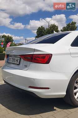 Седан Audi A3 2016 в 