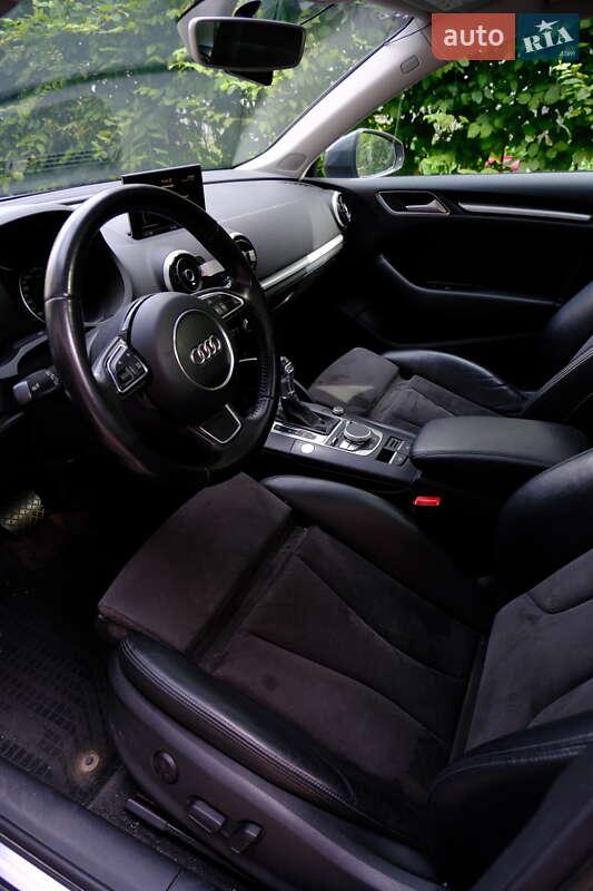 Хетчбек Audi A3 2016 в Львові