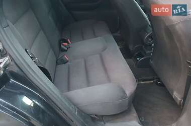 Хэтчбек Audi A3 2002 в 