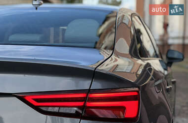 Седан Audi A3 2018 в 