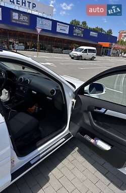 Хэтчбек Audi A3 2009 в 
