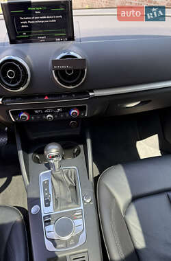Седан Audi A3 2015 в 