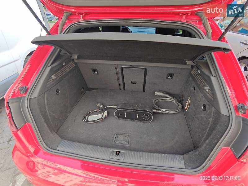 Хэтчбек Audi A3 2016 в Хмельницком
