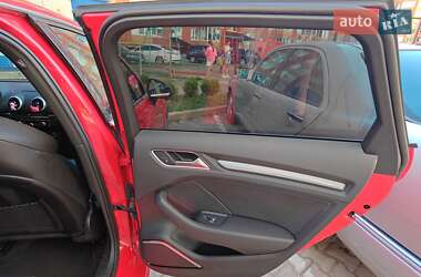 Хэтчбек Audi A3 2016 в 