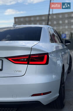 Седан Audi A3 2014 в 